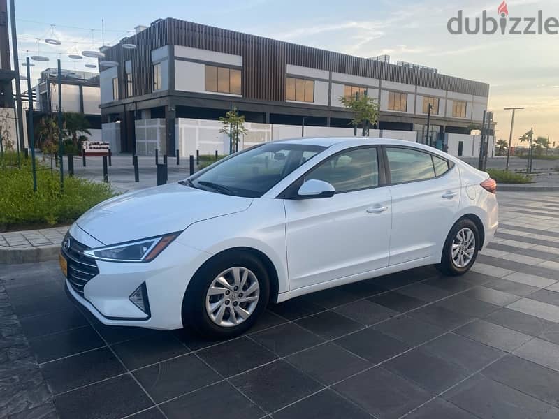 Hyundai Elantra 2019 0