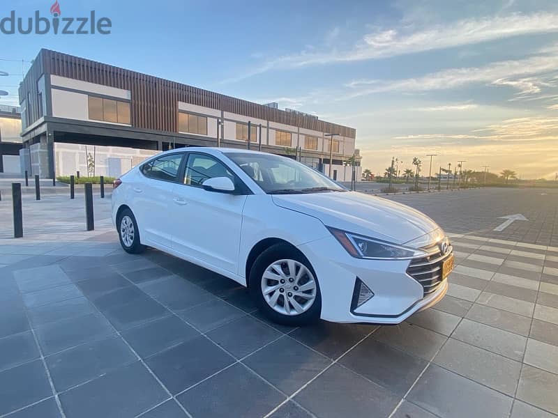 Hyundai Elantra 2019 1