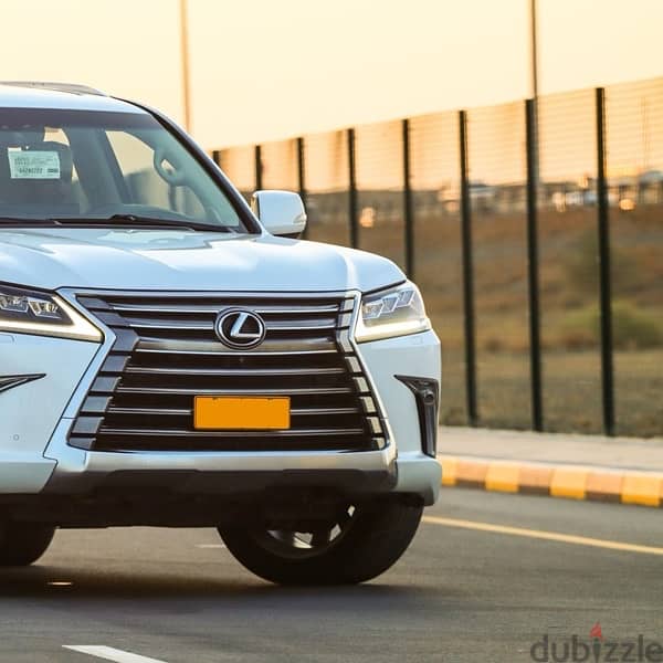 Lexus LX-Series 2016 1