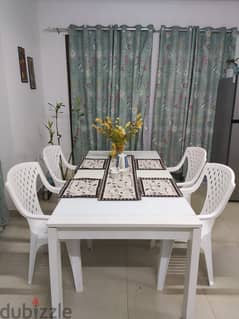 4 /6 seater folding dining table 0