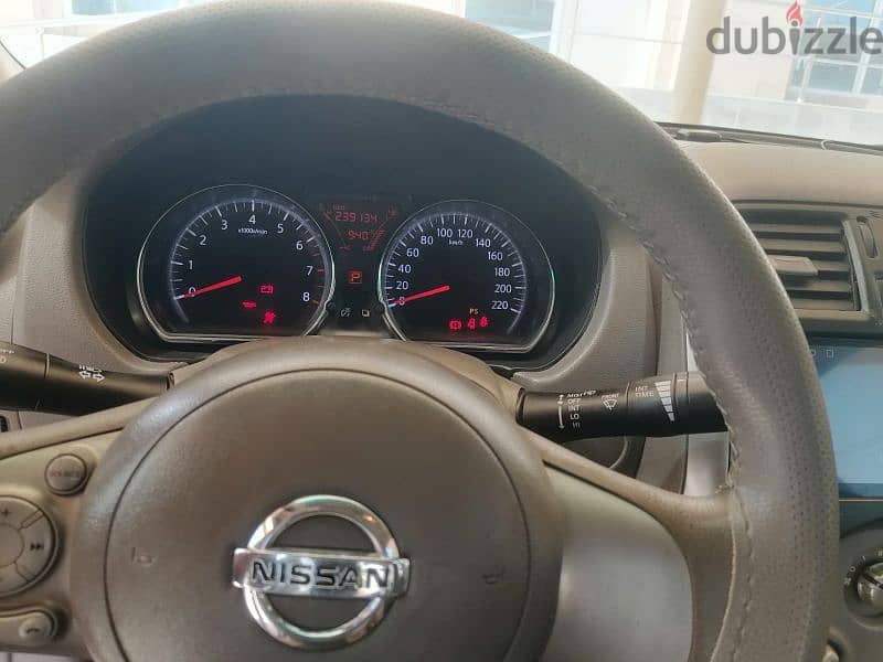 Nissan Sunny 2013 1