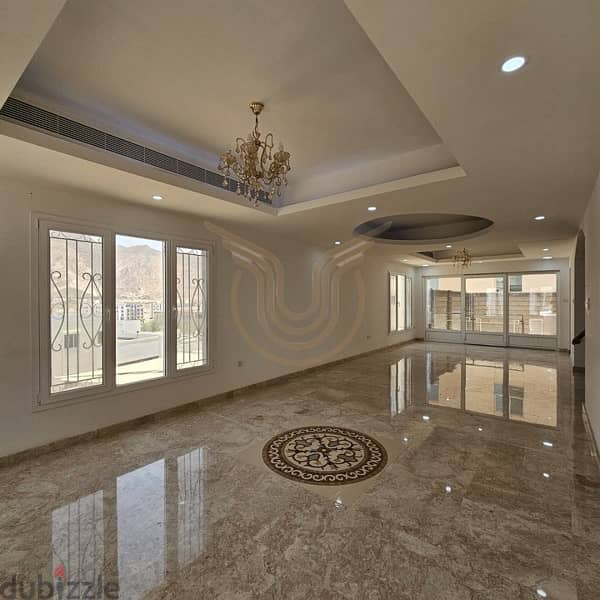 Luxury villa for rent in Bousher Al Muna, price 650 OMR 1