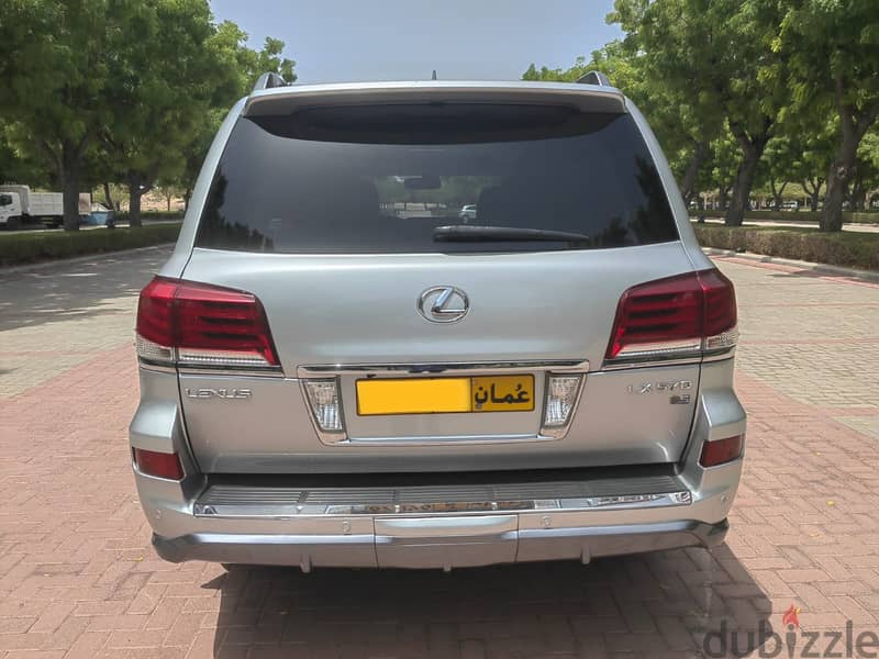 Lexus LX 570 2015 4