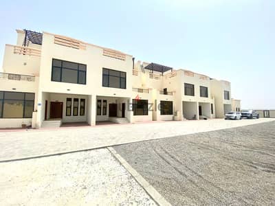 SR-AB-643 For Rent: Spacious 5 BHK Attached Villa in Al Khod 4
                                title=