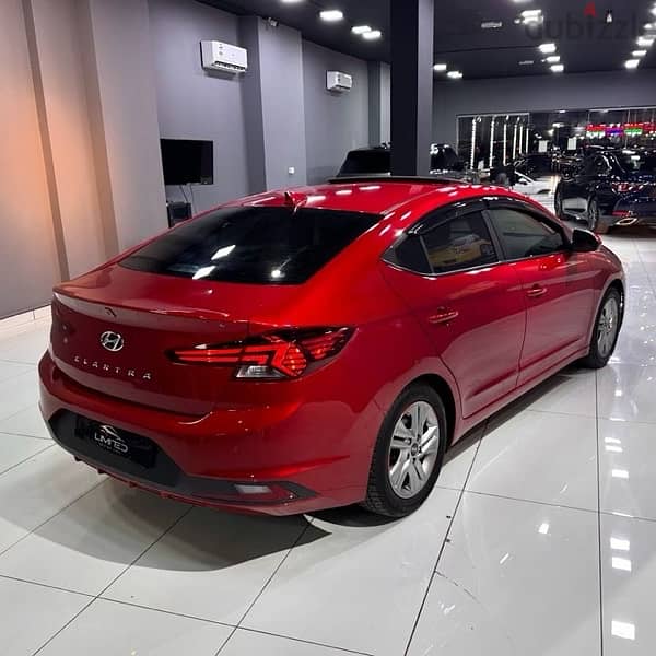 Hyundai Elantra 2020 1