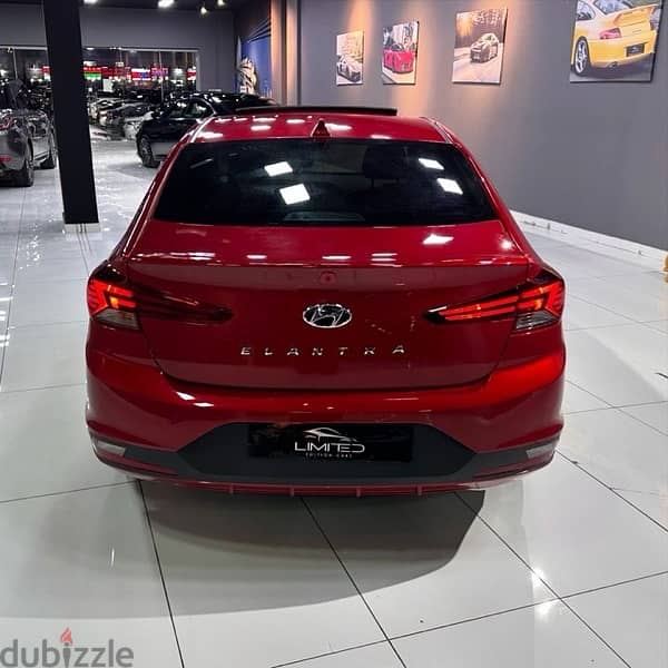 Hyundai Elantra 2020 5