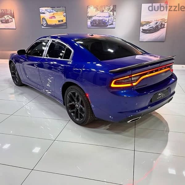 Dodge Charger 2019 4