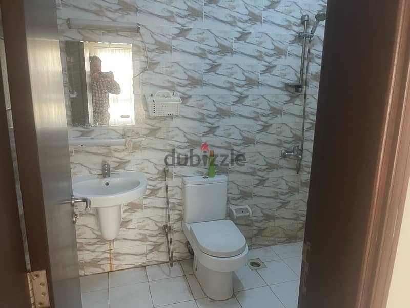 Single Room with attached washroom and joint kitchen with bachelors 6