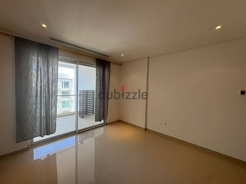 2 BR Amazing Apartment – The Gardens, Al Mouj 6