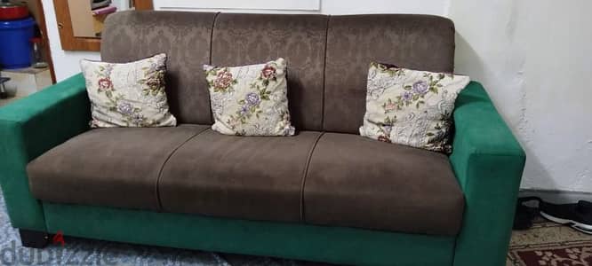 4 setar sofa for sale in very good condition