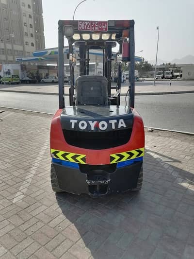 FORKLIFTS FOR RENT