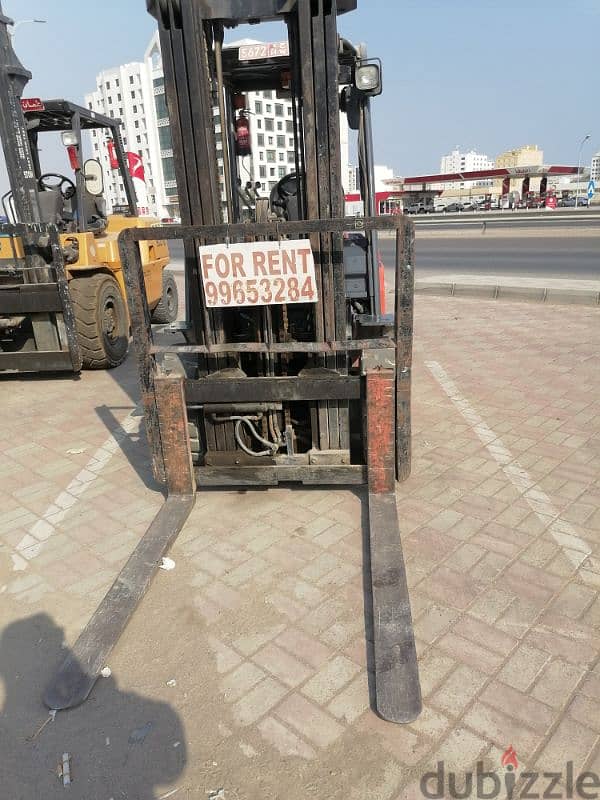 FORKLIFTS FOR RENT 2