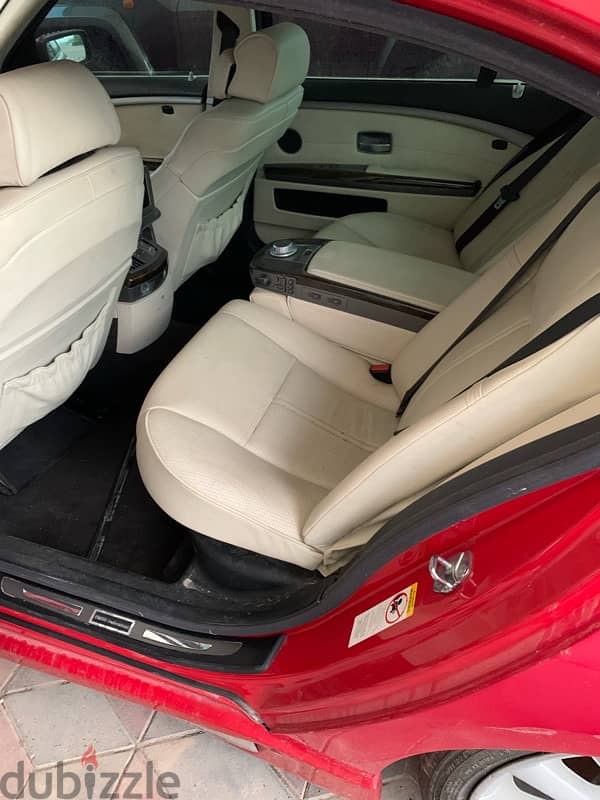 bmw 750 2008 للبيع 7