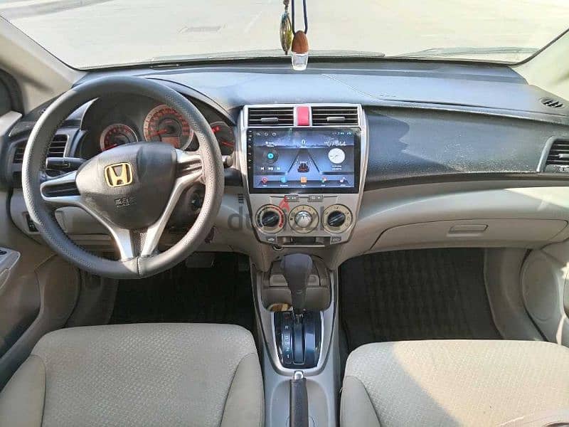 Honda City 2010 4