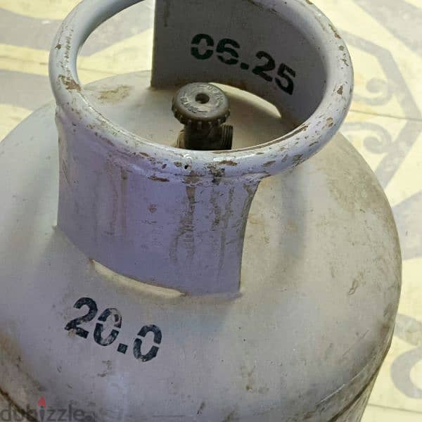 Gas cylinder 1