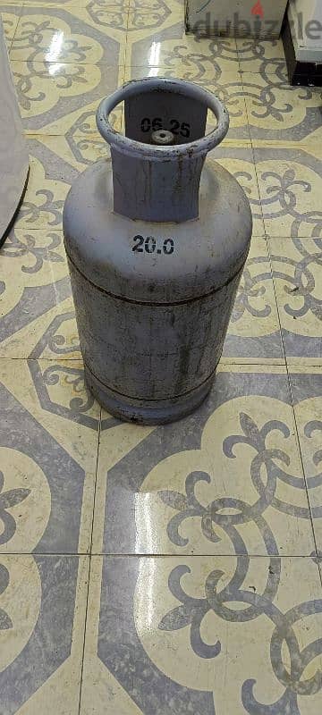 Gas cylinder 2