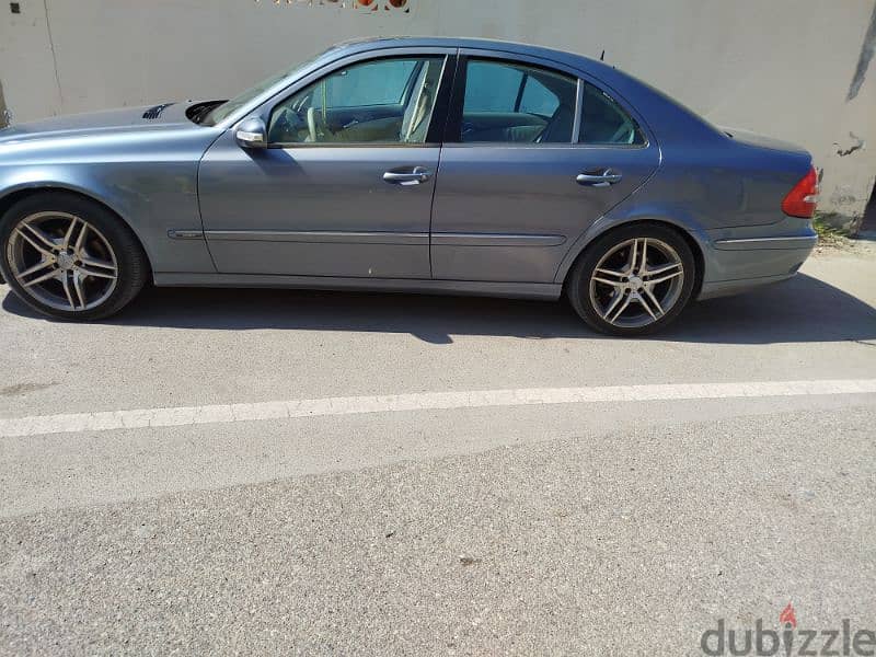 Mercedes-Benz E240 2005 1