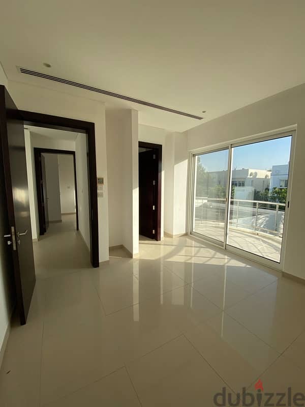 Villa for rent in Al Mouj - 4 bedrooms 8