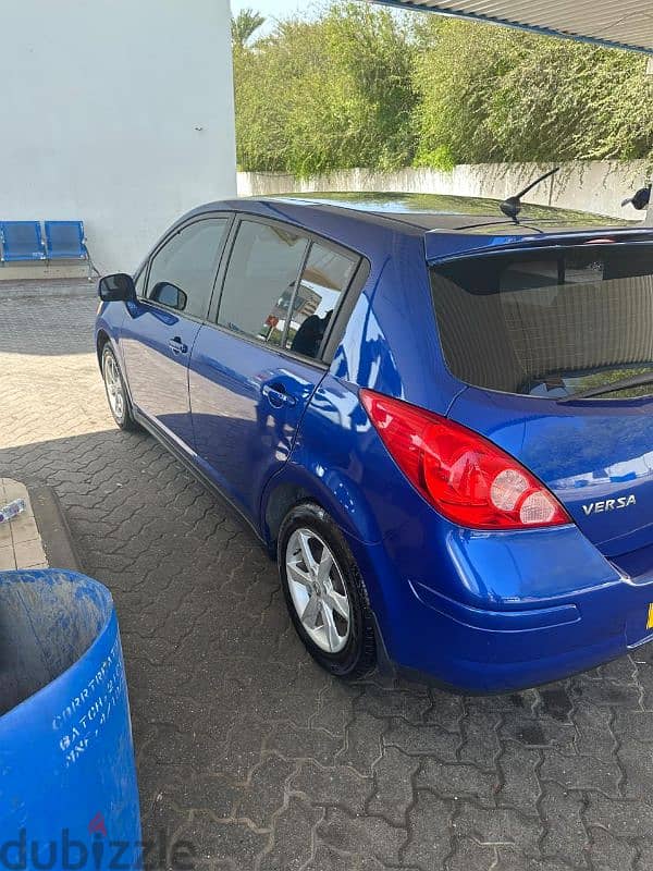 Nissan Versa 2010 1