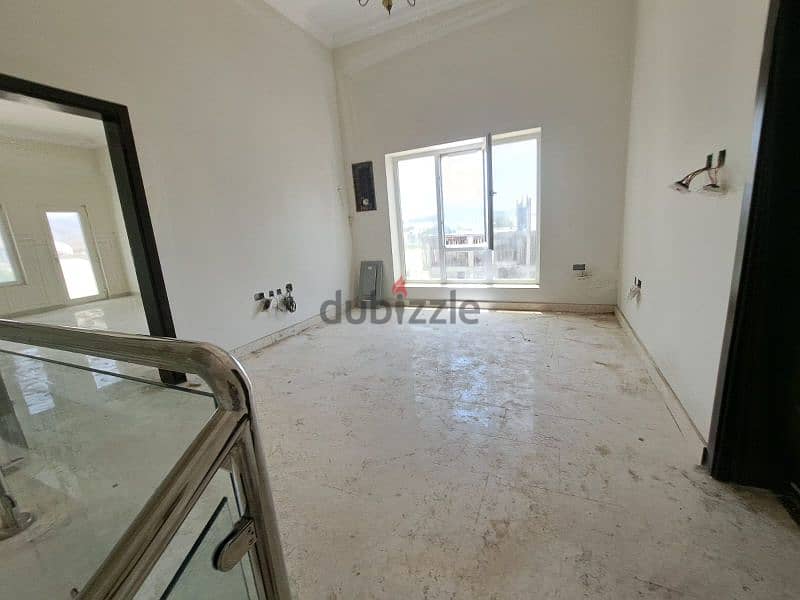 brand new villa in Ansab near the round about and Mac 6