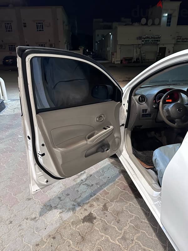 Nissan Sunny 2014 6