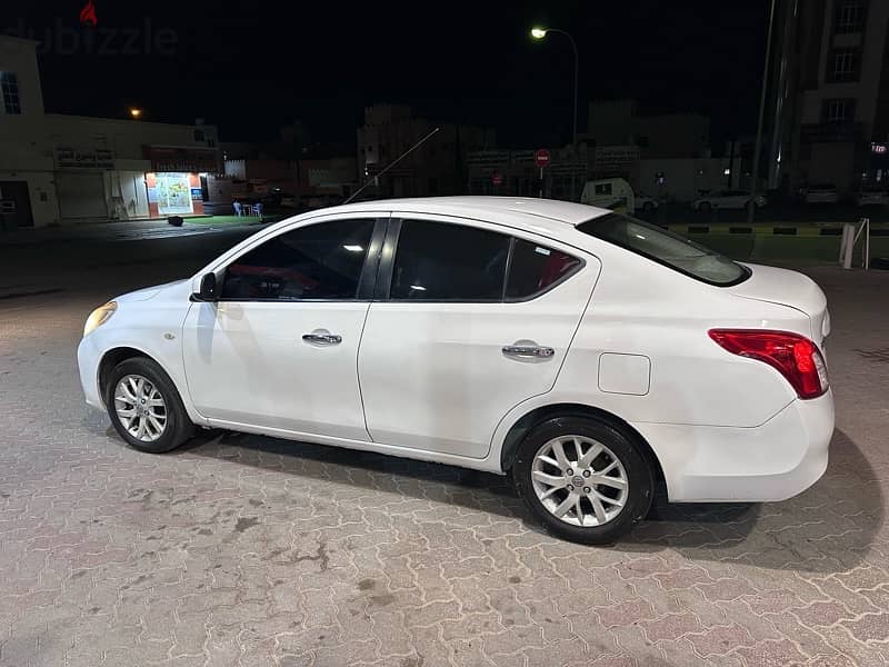 Nissan Sunny 2014 12