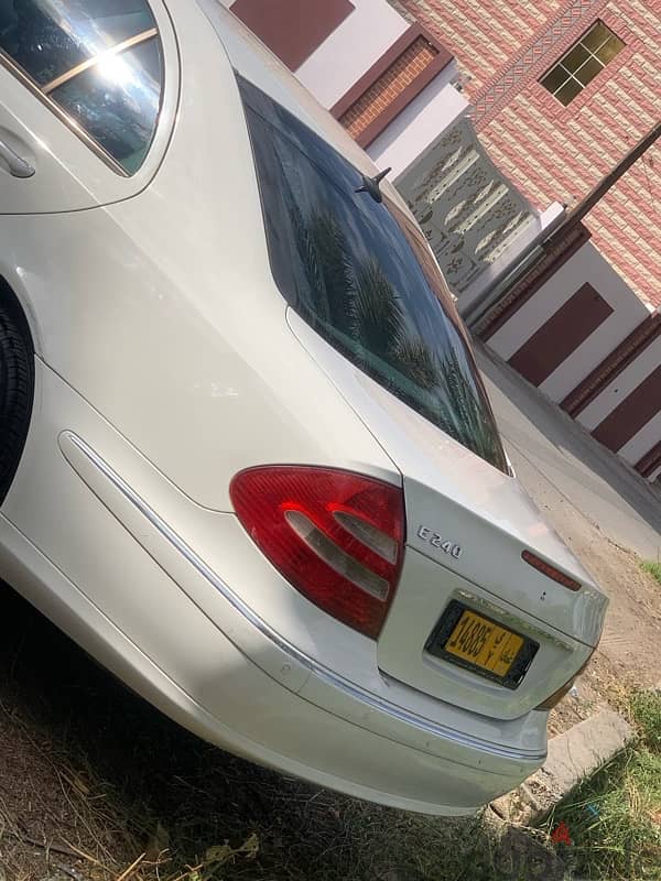 Mercedes-Benz E240 2003 11