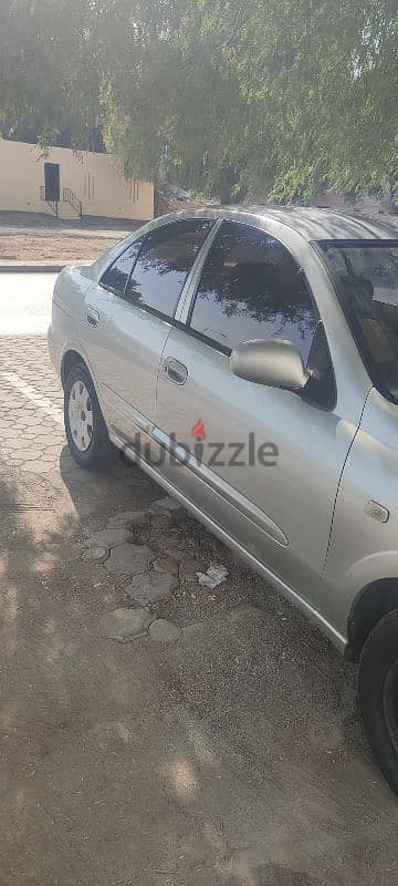 Nissan Sunny 2010 8