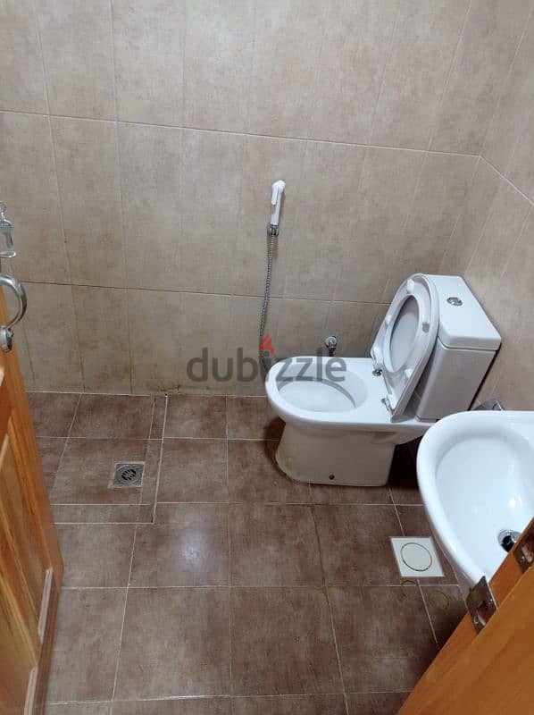 شقة في رأس الحمره/   flat in Qurum 8