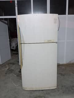 SAMSUNG REFRIGERATOR AVAILABLE 0