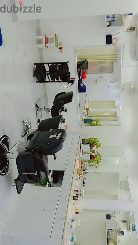 LADIES BEAUTY SALOON FOR URGENT SALE 3