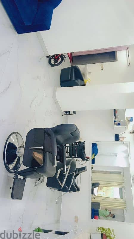 LADIES BEAUTY SALOON FOR URGENT SALE 4