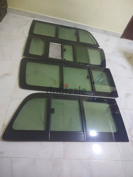 Toyota Hiac Total Side Glass 3