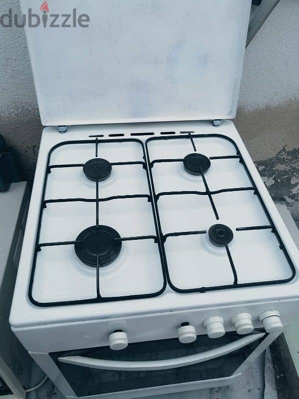 cooker 60 by 60 good condition no problem 3