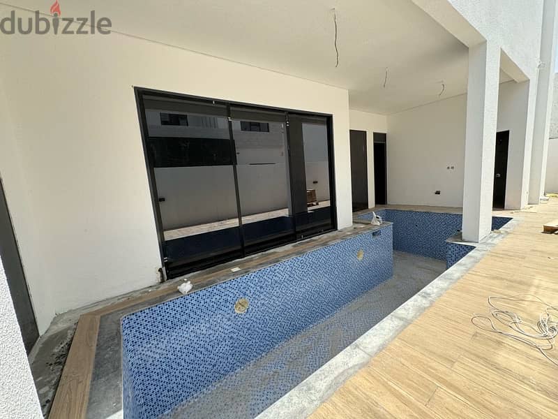 Luxury Villa in Bosher Hights with privet Pool and lift and ducted Ac 1