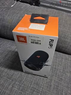 JBL Flip 5 Portable Speaker 0