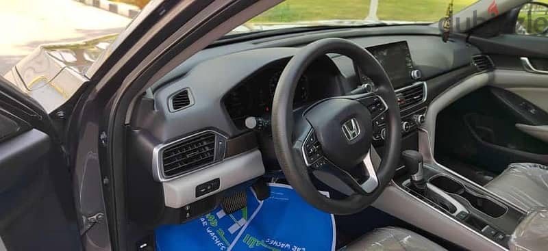 Honda Accord 2018 3