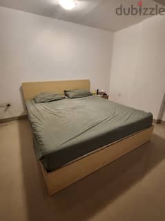 king size bed for sale 0