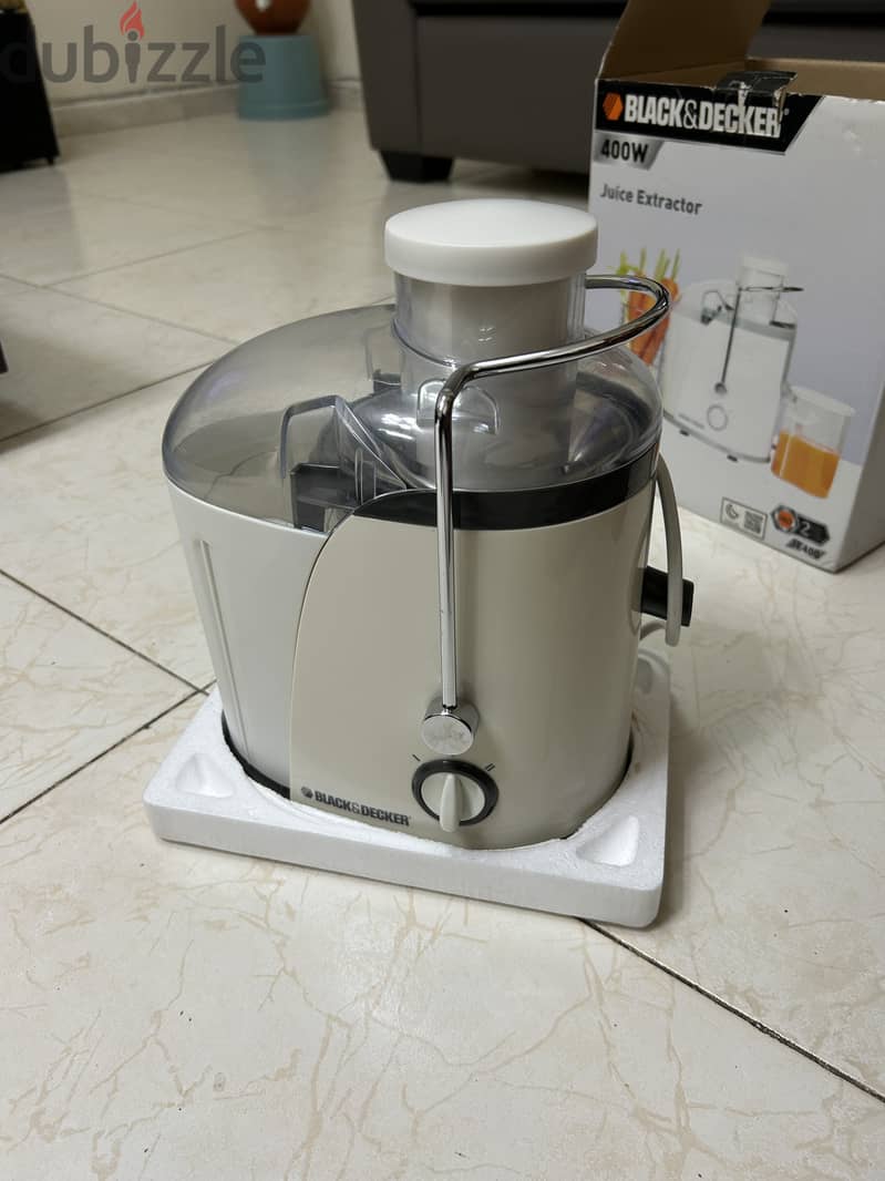 Black and Decker juice extractor - 400 W available for sale 1