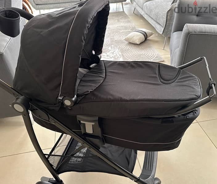 carrycot for sale 0