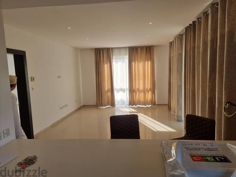 apartment for sale in al mouj Al merya south 5