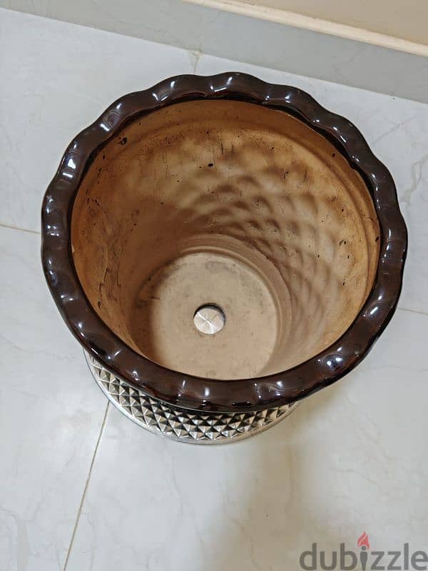 Big Ceramic pot with tray 1