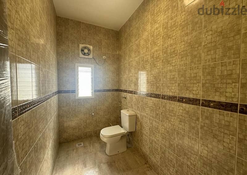 6Bhk located in Madinat Sultan Qaboos. 6