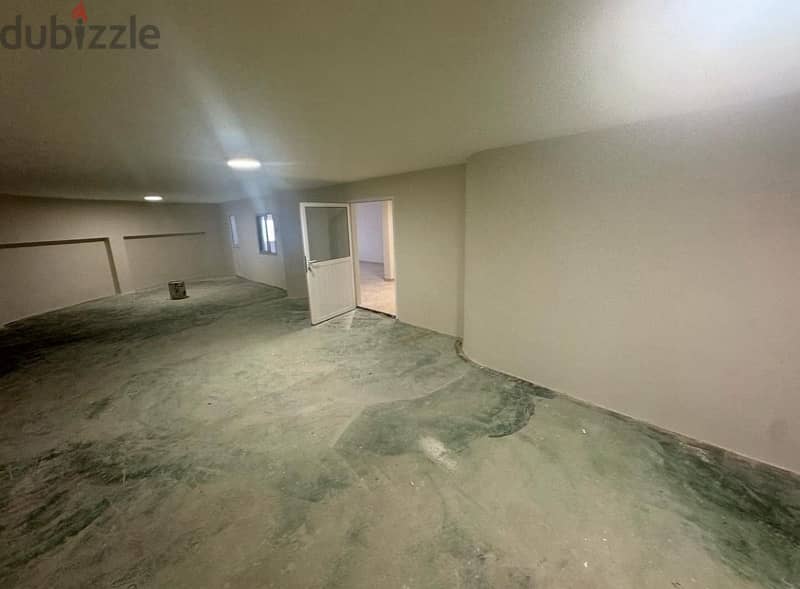 6Bhk located in Madinat Sultan Qaboos. 15