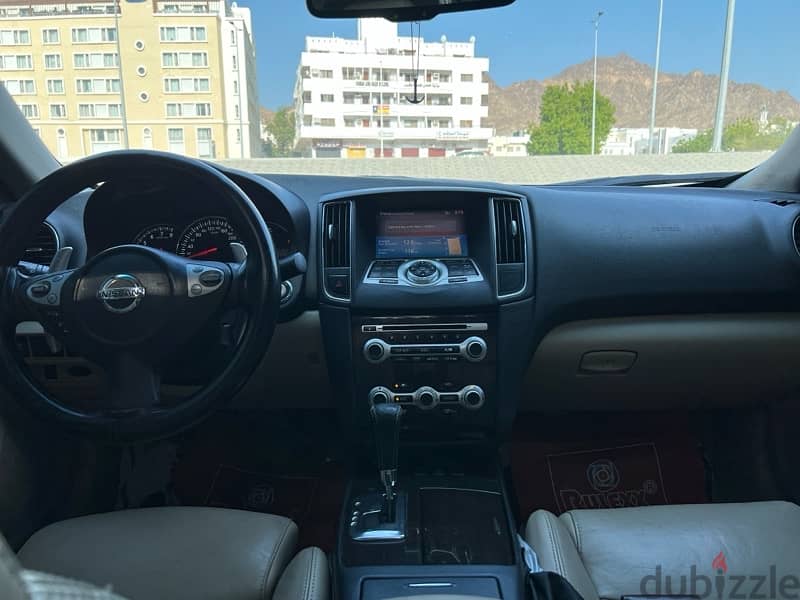 Nissan Maxima 2012 gcc full option 6