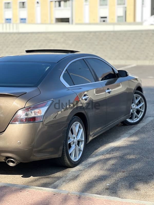 Nissan Maxima 2012 gcc full option 7