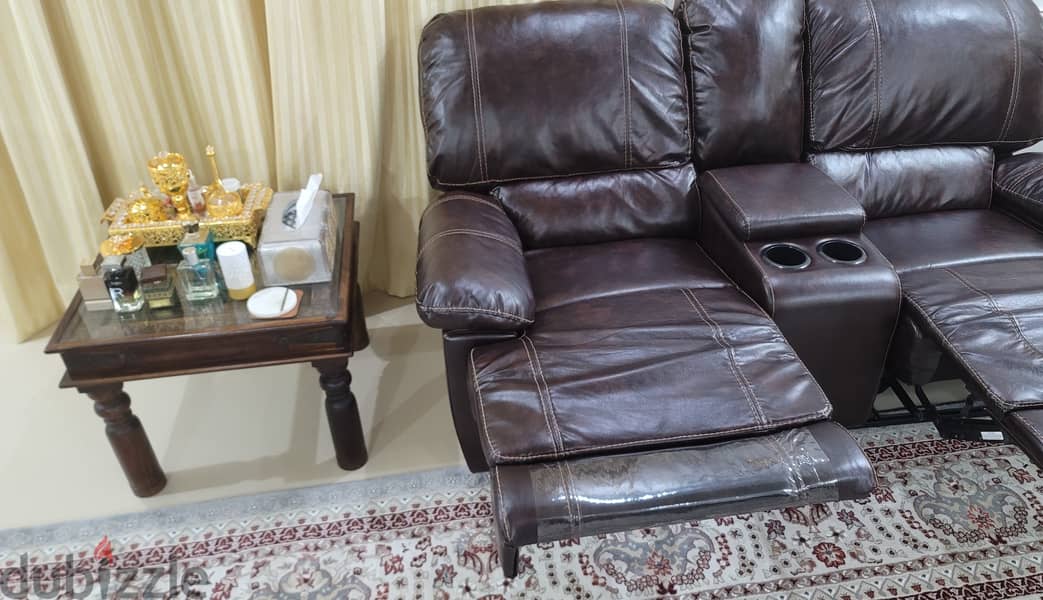 Leather Recliners/Sofas 2x 3 seater & 2x 2 seater with cup holders 1