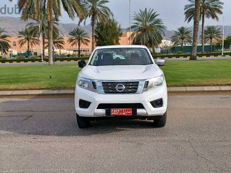 nissan navara pickup 2019 diesel good condition for sale 4