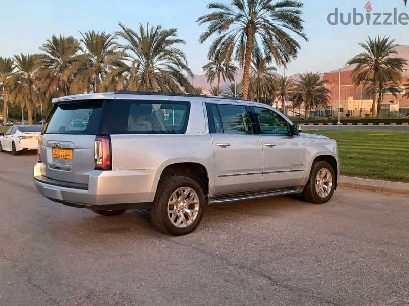 GMC Yukon XL model 2018 "OMAN GCC" good condition for sale 3