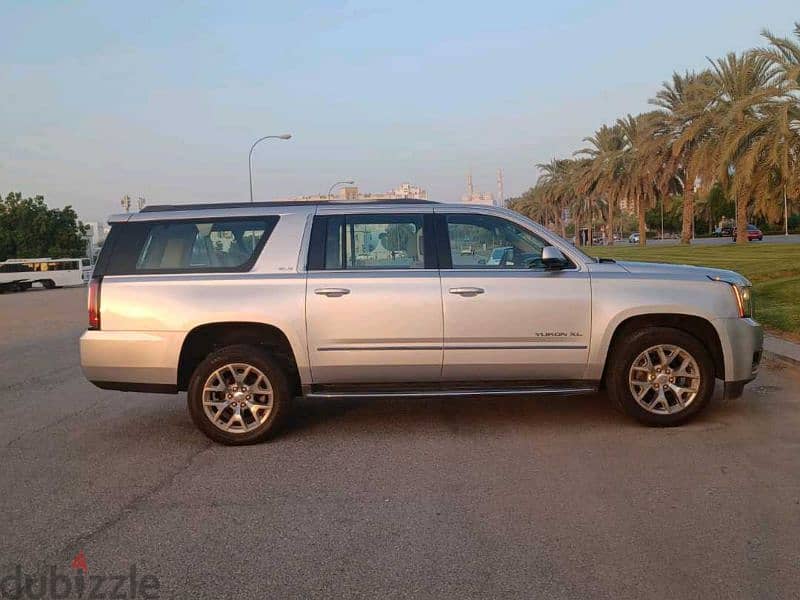 GMC Yukon XL model 2018 "OMAN GCC" good condition for sale 4